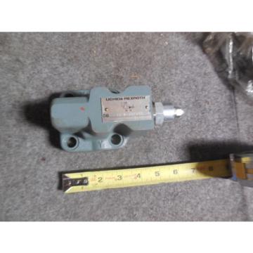 NEW UCHIDA REXROTH RELIEF VALVE # DB10-2-A0/200 L-76