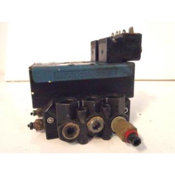 Lot of (2) Bosch Rexroth 6T11061-2440 Hydraulic Valve