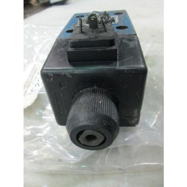 Mannesmann Rexroth Spool Type D Directional Control Valve #4WE10D33 (Used) #2 image