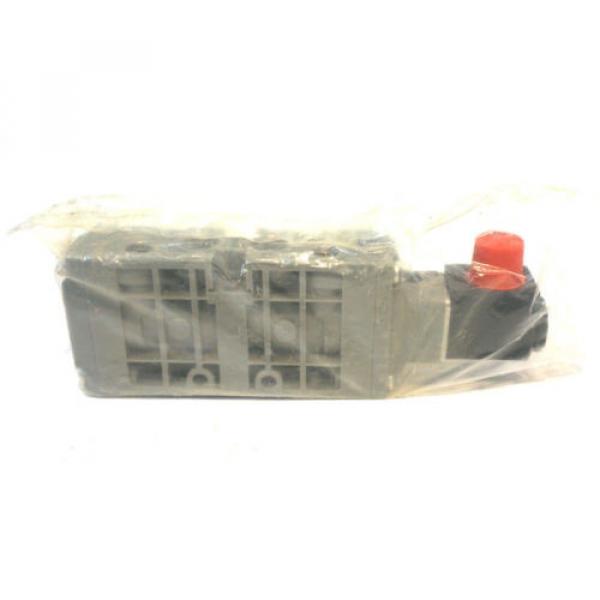 NEW REXROTH 0-820-023-001 SOLENOID VALVE 0820023001 #1 image