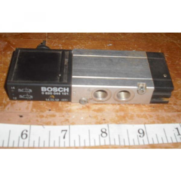 Bosch Rexroth 0 820 044 101  0820044101  DIRECTION CONTROL VALVE #1 image