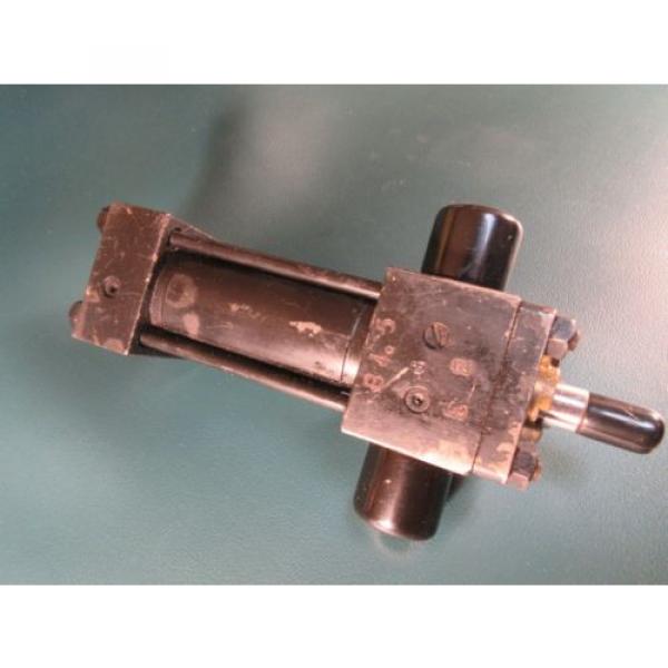 Side Lug Cylinder HH168984 A 909204 1.5&#034; BORE 2&#034; STROKE (Parker,Rexroth,Scrader) #8 image