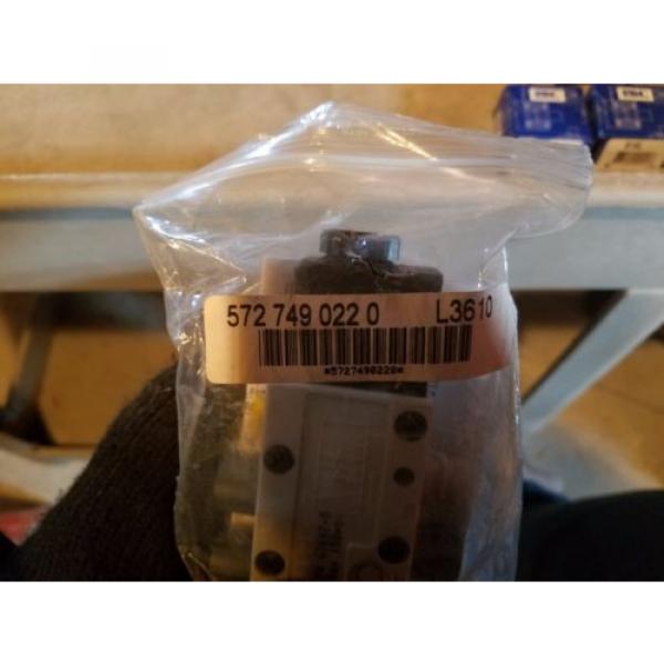 AUTHENTIC-Rexroth 24V-DC Solenoid Valve-5727490220-NEW IN PACKAGING #2 image