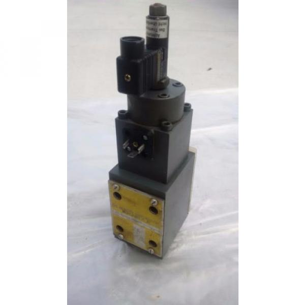 REXROTH 4WRE 10  DIRECT OPERATED PROPORTIONAL DIRECTIONAL VALVE #1 image