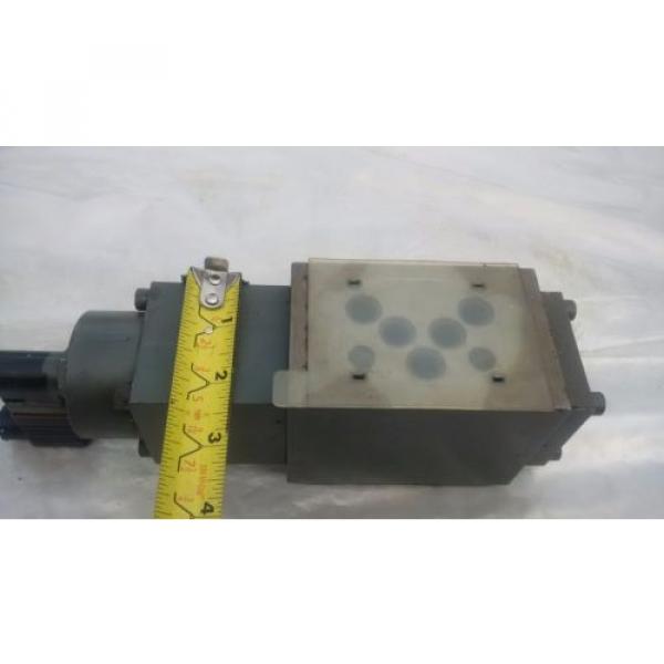 REXROTH 4WRE 10  DIRECT OPERATED PROPORTIONAL DIRECTIONAL VALVE #4 image