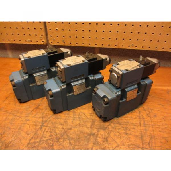 Mannesmann Rexroth 4WEH10D40/6AW110NET Z55L Hydraulic Directional Valve #1 image