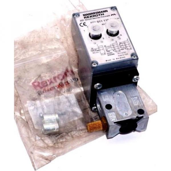 NEW MANNESMANN REXROTH 561-011-110-0 HYDRAULIC VALVE 5610111100 #1 image