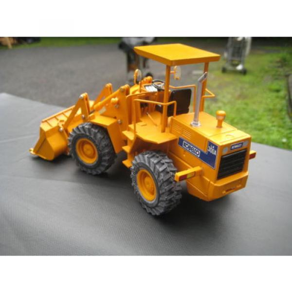 KOBE Steel LTD KOBELCO LK 300A wheel loader VERY RARE 1/30 MINT w/ Box #4 image