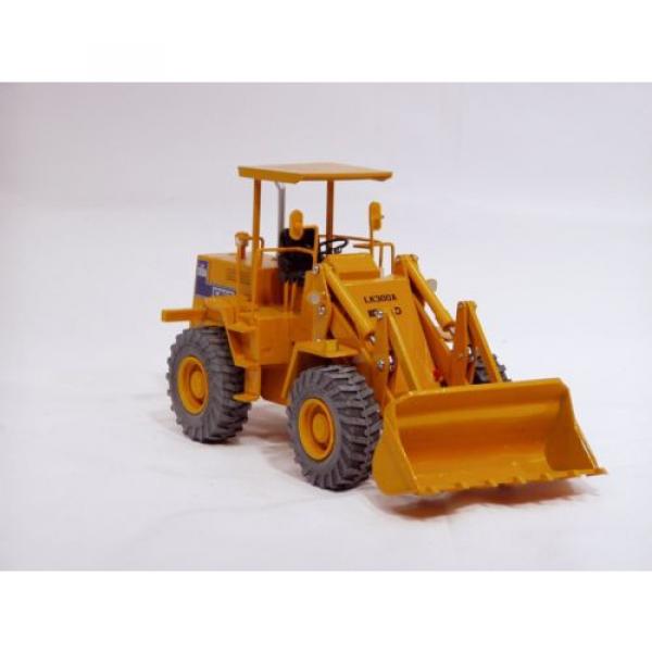 Kobelco LK300A Wheel Loader - 1/30 - Ashiya - MIB #5 image