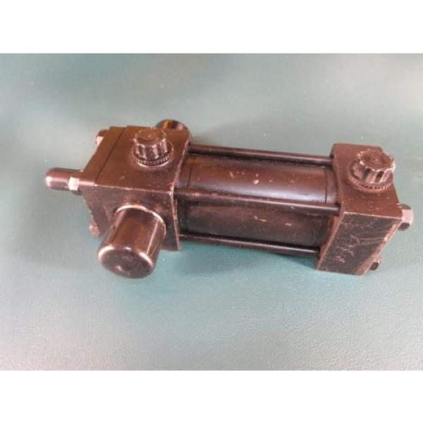 Side Lug Cylinder HH168984 A 909204 1.5&#034; BORE 2&#034; STROKE (Parker,Rexroth,Scrader) #1 image